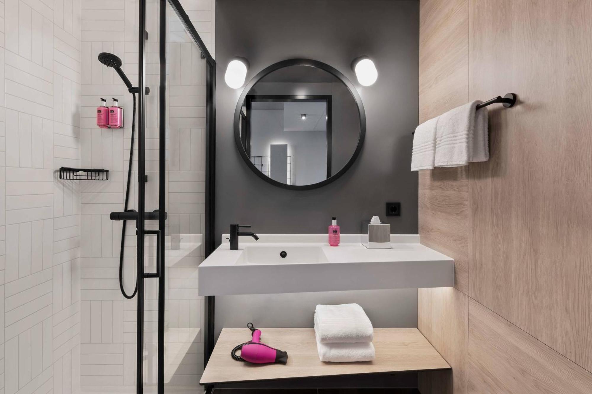 Hotel Moxy BRE Exterior foto